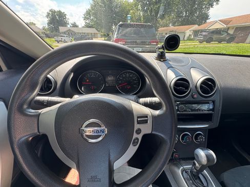 Used 2013 Nissan Rogue S AWD/4WD image 11