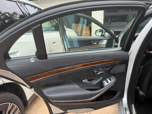 Used 2015 Mercedes-Benz S 600 image 12