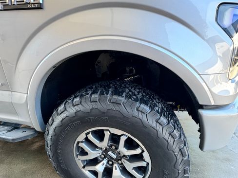 Used 2015 Ford F150 XLT w/ Equipment Group 301A Mid AWD/4WD image 4