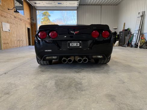 Used 2006 Chevrolet Corvette Z06 w/ Preferred Equipment Group RWD image 6