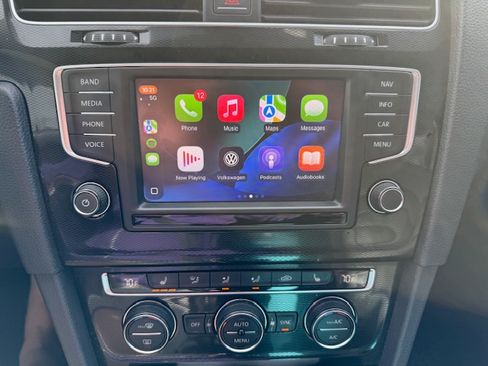 Used 2016 Volkswagen GTI Autobahn w/ Lighting Package (SEL) image 11