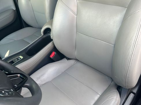 Used 2016 Honda HR-V EX image 19