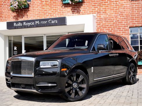 Used 2019 Rolls-Royce Cullinan image 1