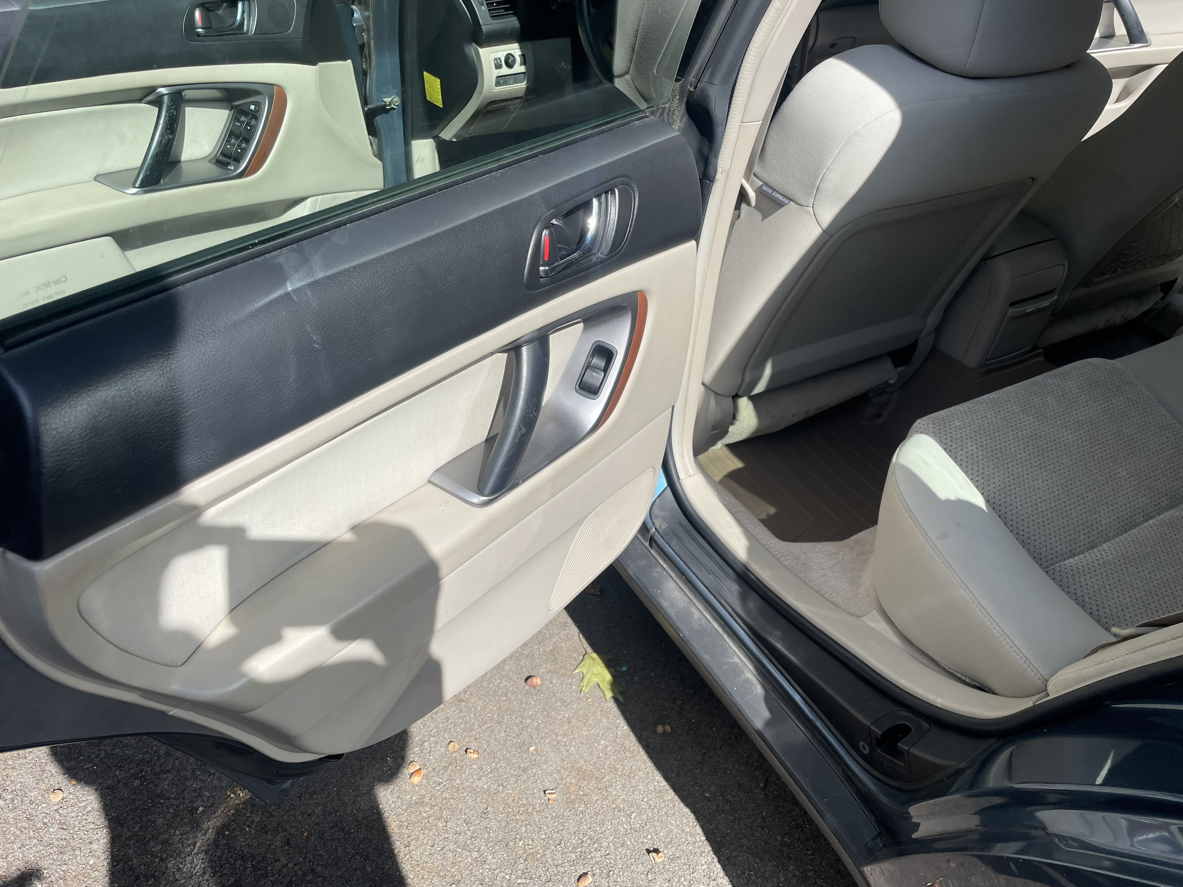 Used 2006 Subaru Outback 2.5i AWD/4WD image 18