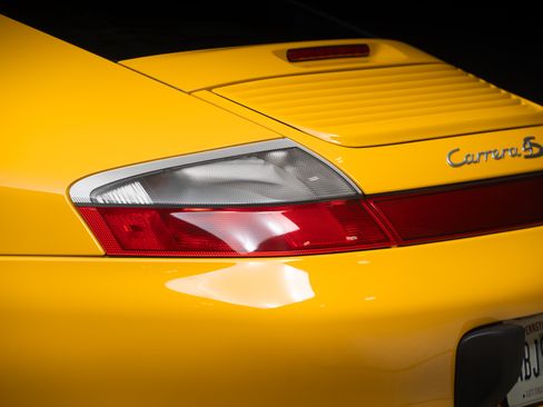 Used 2003 Porsche 911 Carrera 4S image 4