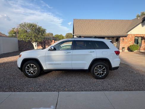 Used 2014 Jeep Grand Cherokee Limited AWD/4WD image 14