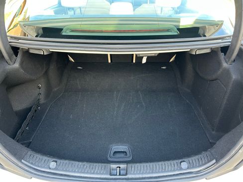 Used 2021 Mercedes-Benz E 350 Sedan image 11