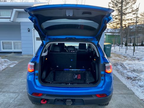 Used 2019 Jeep Compass Trailhawk w/ Leather Interior Group image 8