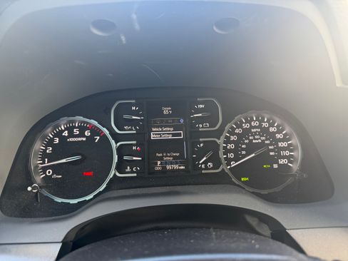 Used 2018 Toyota Tundra SR5 image 22