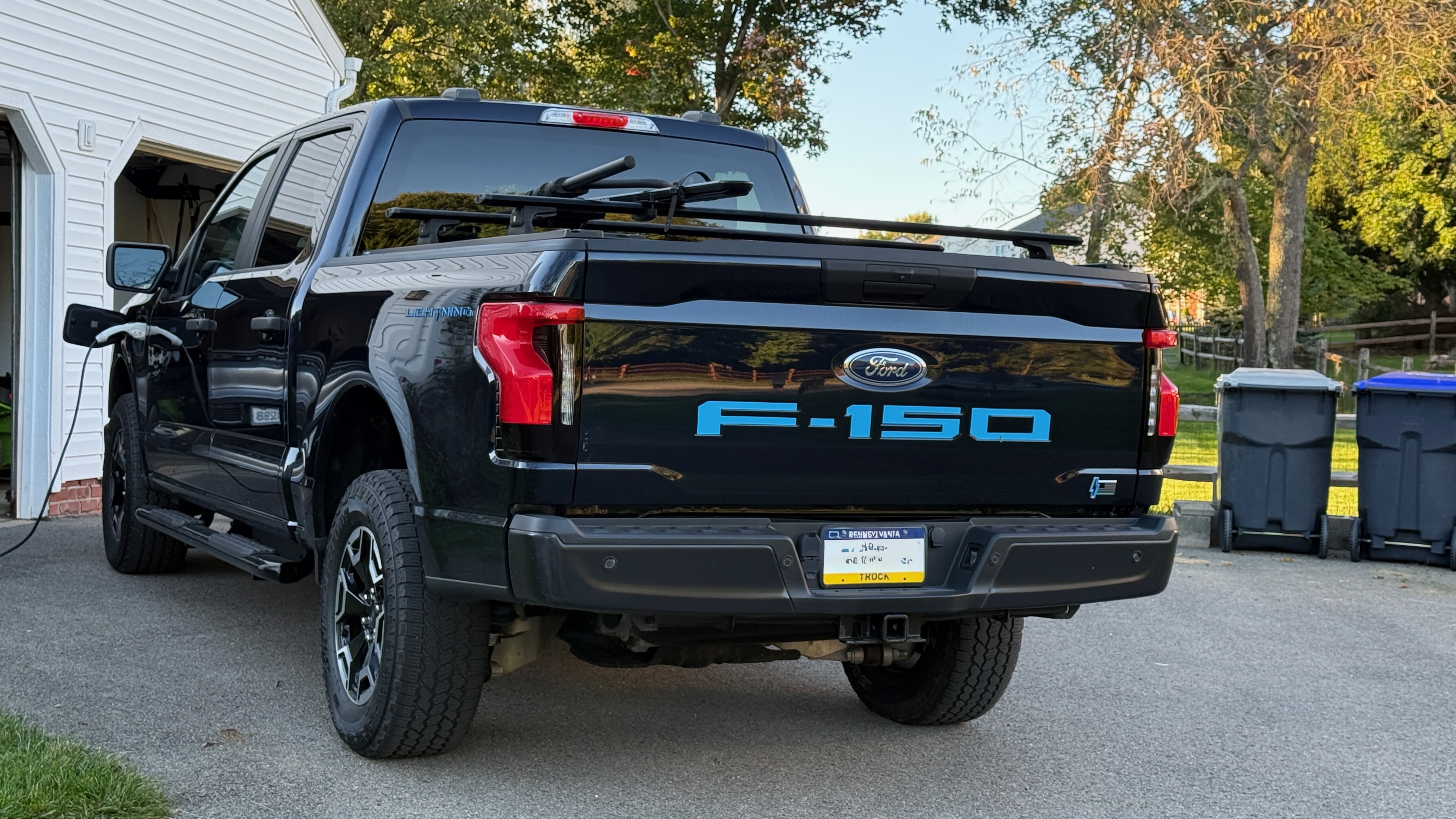 Used 2023 Ford F150 Lightning Pro AWD/4WD image 6