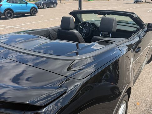 Used 2022 Chevrolet Camaro LT w/ Technology Package RWD image 8