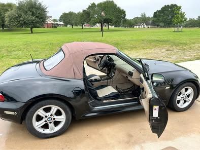 Used 2001 BMW Z3 2.5i RWD image 1
