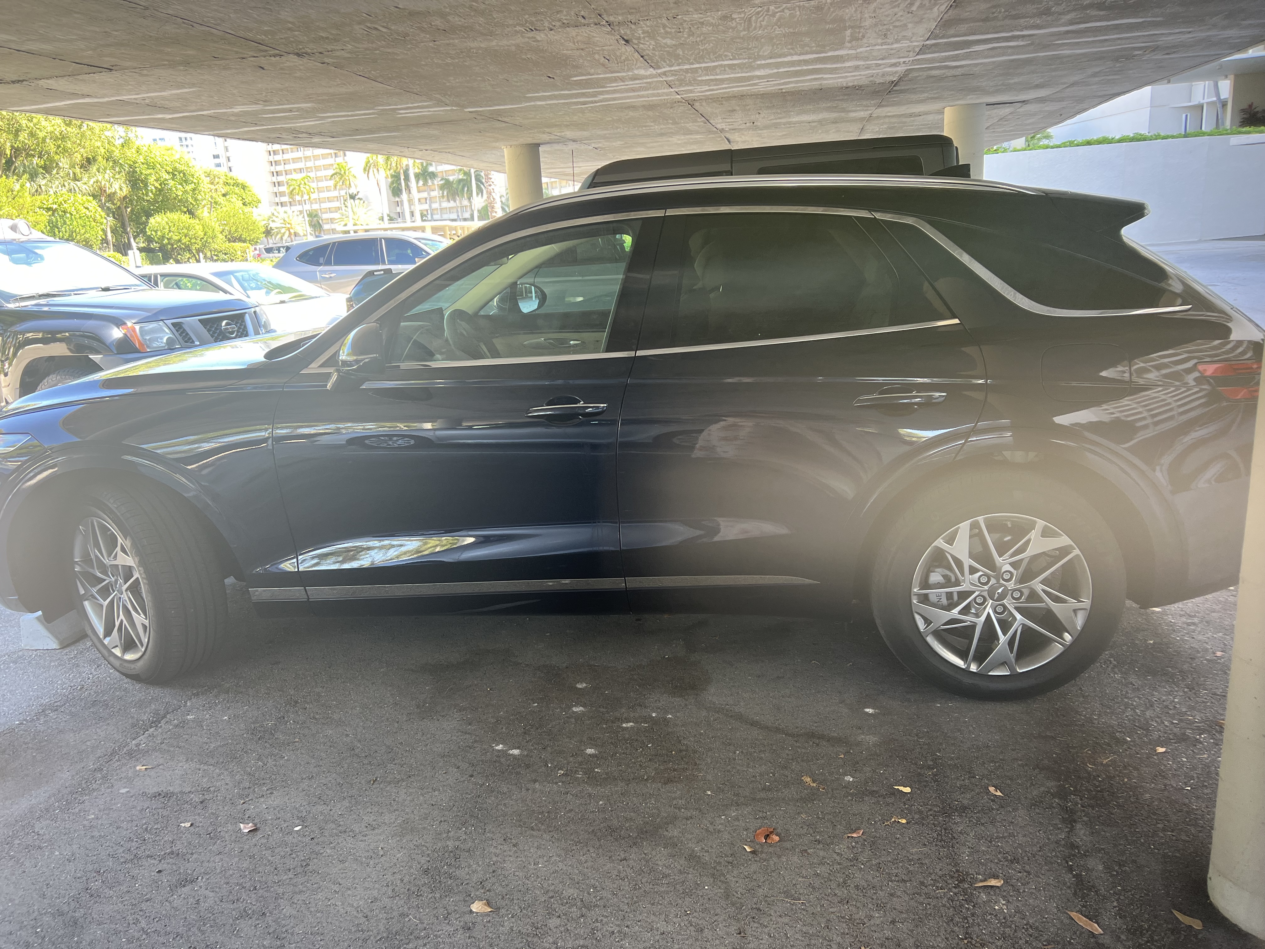 Used 2023 Genesis GV70 2.5T w/ Select Package AWD/4WD image 7