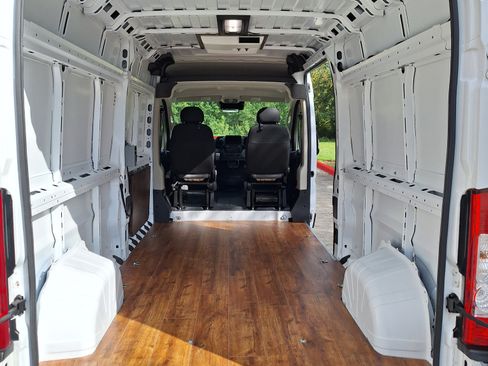 Used 2022 RAM ProMaster 2500 FWD image 10