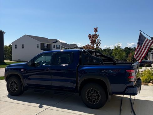 Used 2023 Nissan Frontier PRO-4X w/ Pro-4X Premium Package AWD/4WD image 6