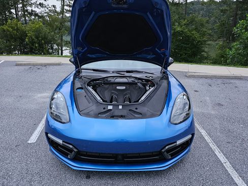 Used 2018 Porsche Panamera 4S w/ Premium Package Plus AWD/4WD image 12