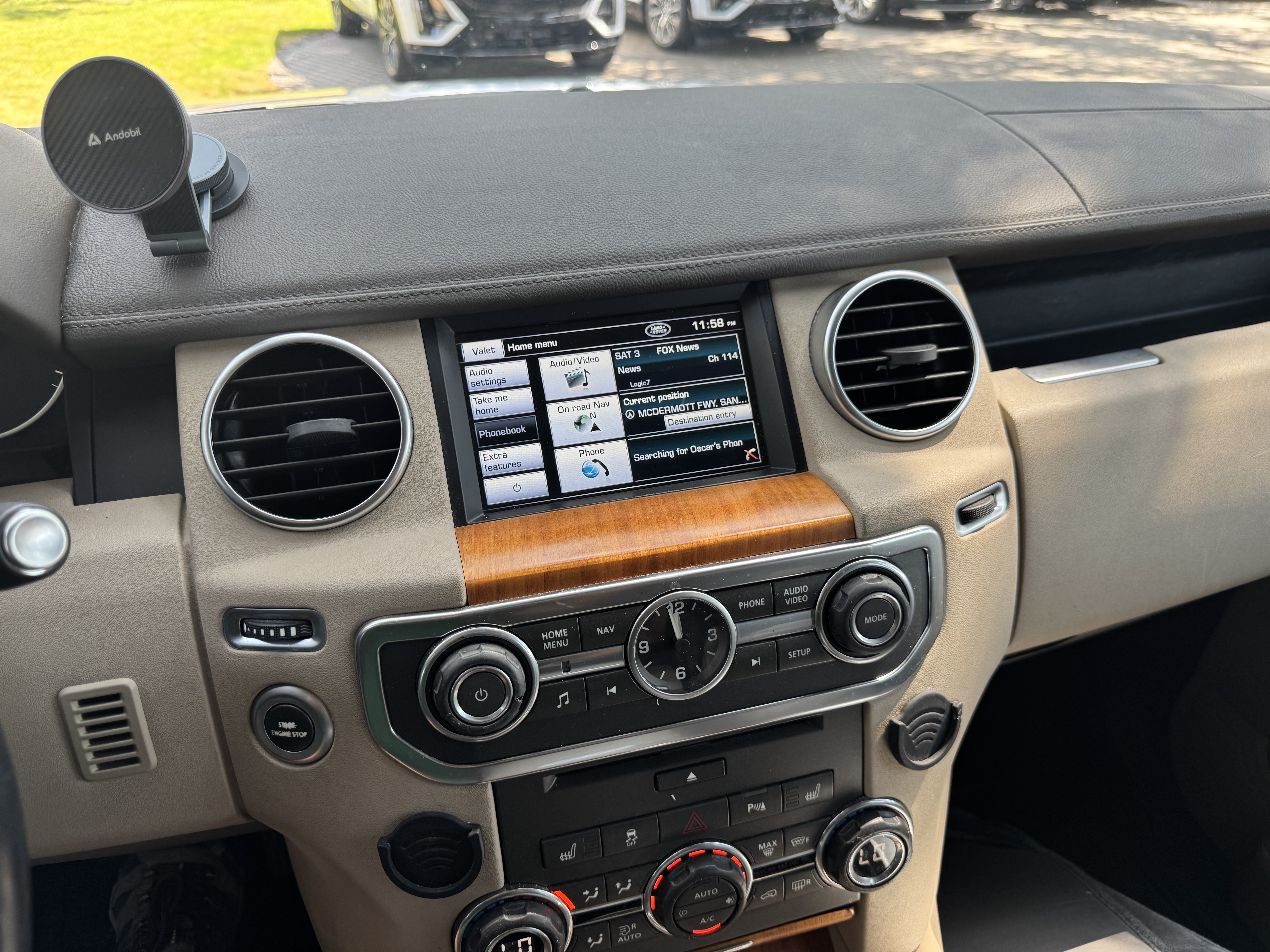 Used 2013 Land Rover LR4 HSE LUX AWD/4WD image 11