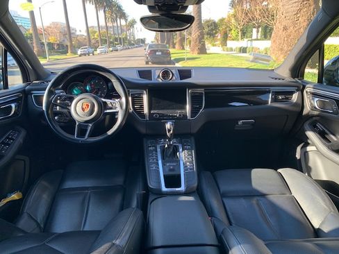 Used 2018 Porsche Macan Sport Edition image 14