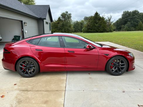 Used 2023 Tesla Model S Plaid AWD/4WD image 1