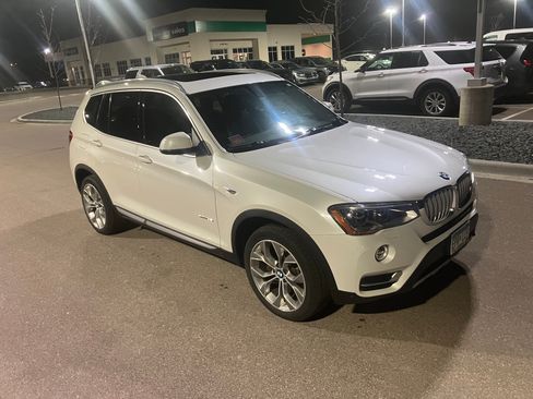 Used 2017 BMW X3 xDrive35i image 1
