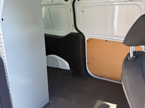 Used 2016 Ford Transit Connect XL image 14