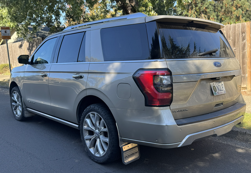 Used 2018 Ford Expedition Platinum w/ Cargo Package AWD/4WD image 11