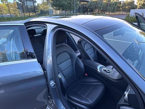 Used 2019 Mercedes-Benz C 300 Sedan image 31