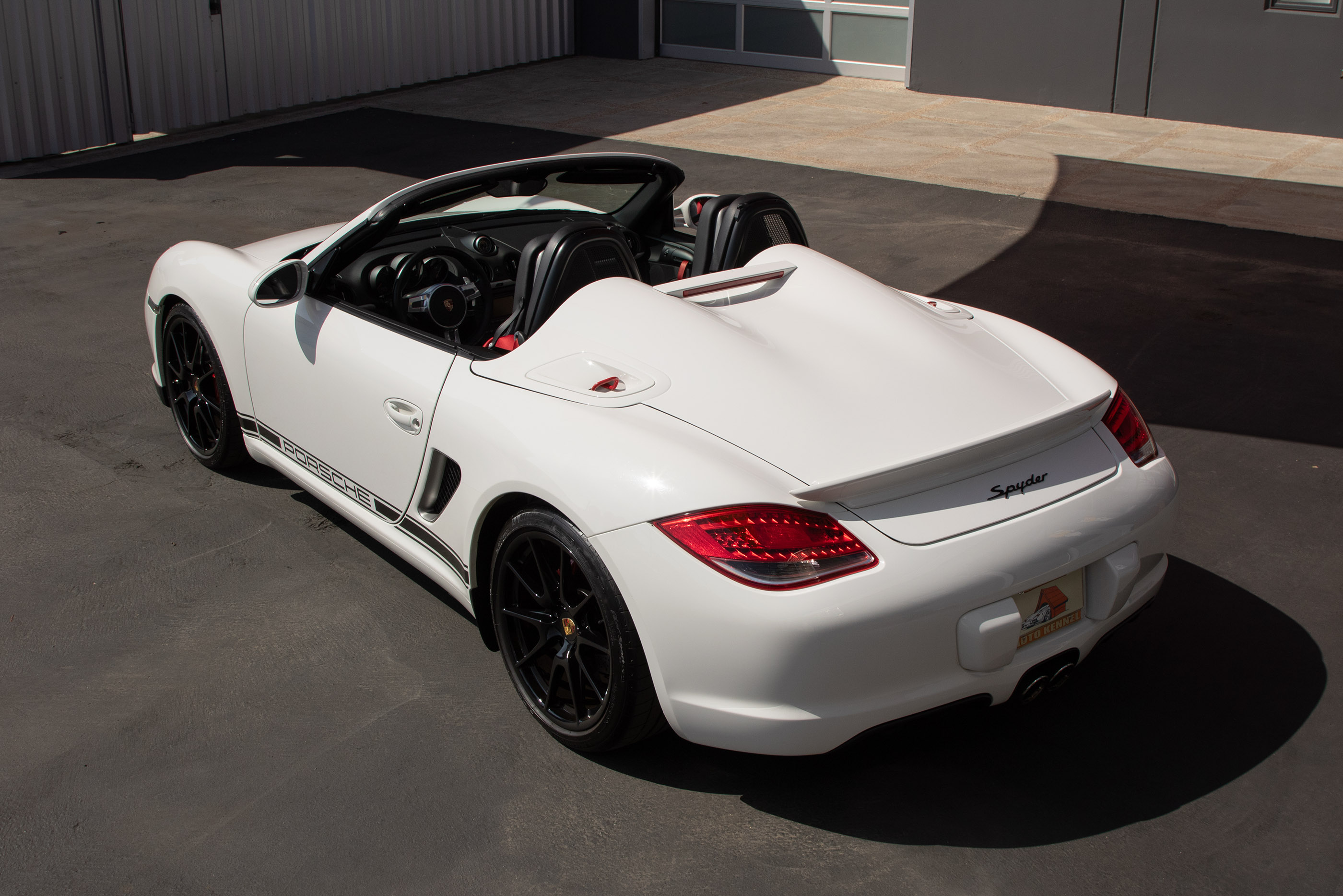 Used 2011 Porsche Boxster Spyder RWD image 4