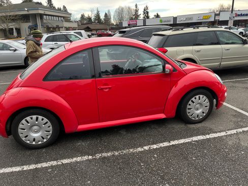 Used 2004 Volkswagen Beetle GL image 4