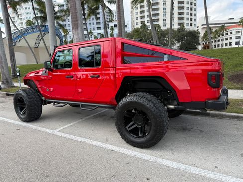 Used 2022 Jeep Gladiator Overland w/ Popular Equipment Package image 8