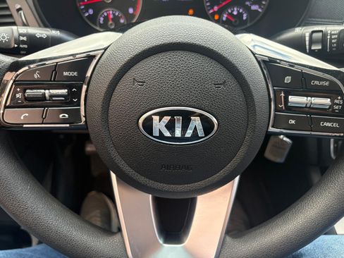 Used 2019 Kia Optima LX image 27