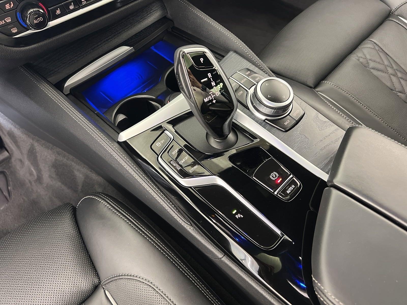 Used 2022 BMW M550i xDrive w/ Dynamic Handling Package AWD/4WD image 24
