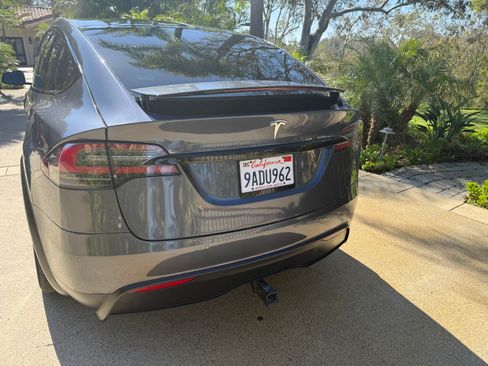 Used 2022 Tesla Model X AWD/4WD image 5