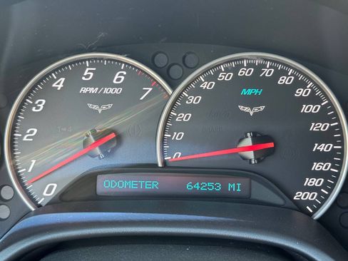 Used 2005 Chevrolet Corvette Coupe w/ Preferred Equipment Group image 23