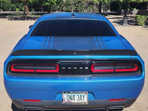 Used 2015 Dodge Challenger R/T Plus image 10