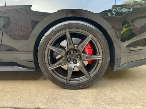 Used 2022 Ford Mustang Shelby GT500 w/ Carbon Fiber Track Pack image 21