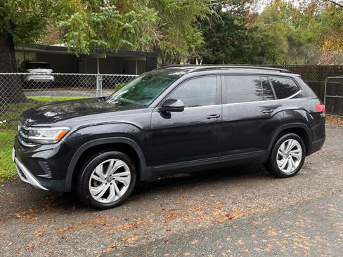 Used 2021 Volkswagen Atlas SE w/ Towing Package image 5