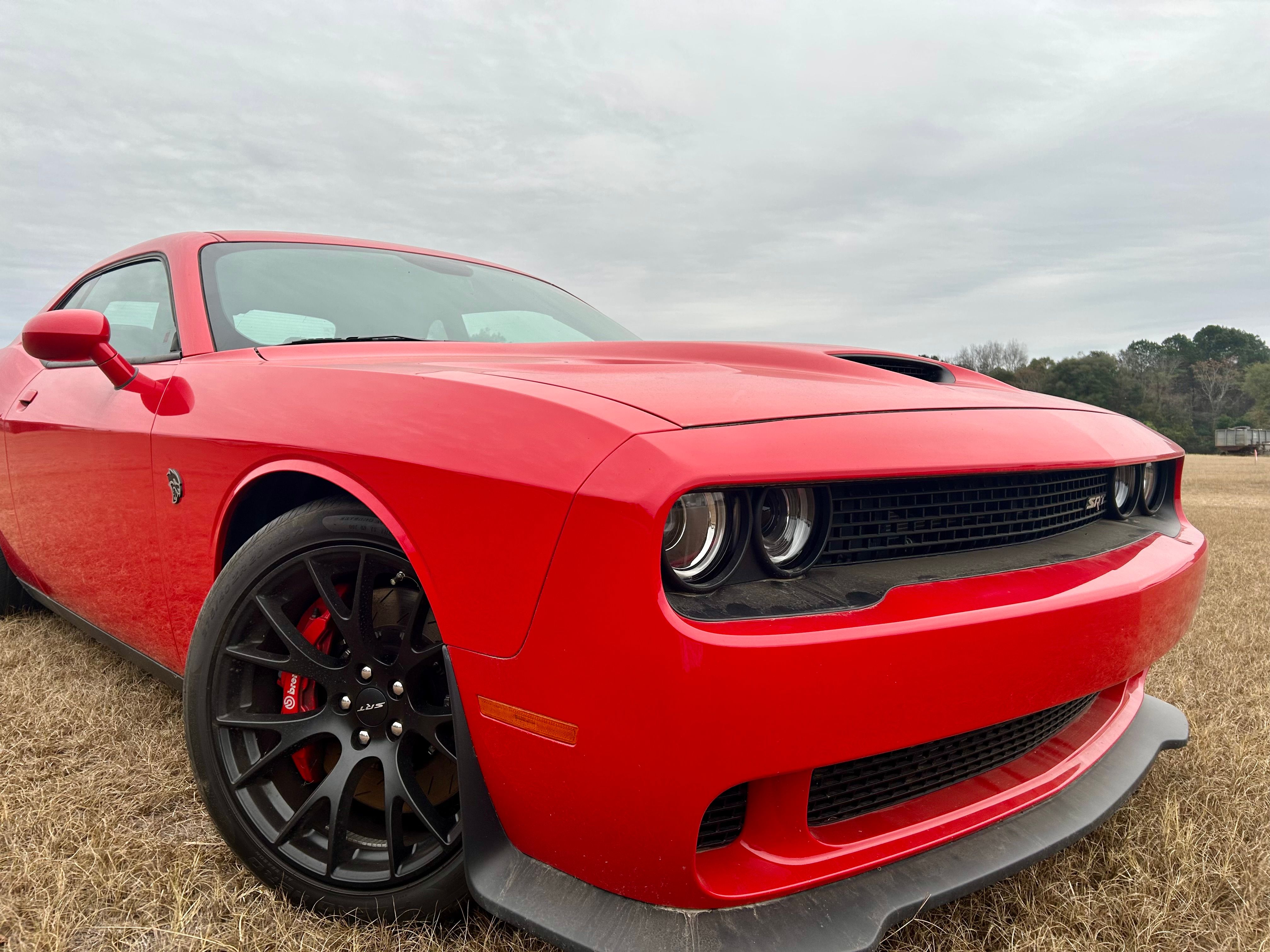 Used 2015 Dodge Challenger SRT Hellcat RWD image 10