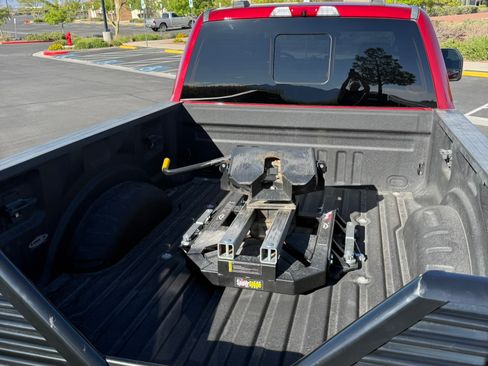 Used 2020 Ford F350 Lariat w/ Chrome Package AWD/4WD image 22