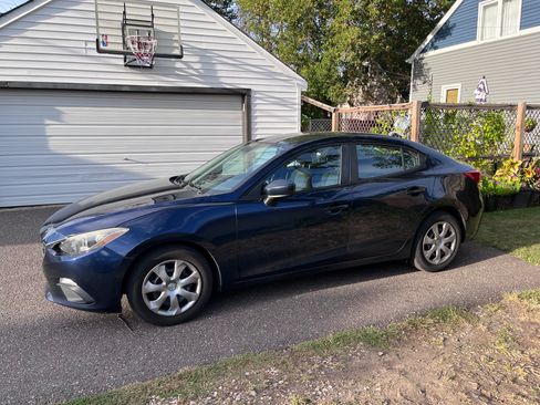 Used 2014 MAZDA MAZDA3 i Sport FWD image 2