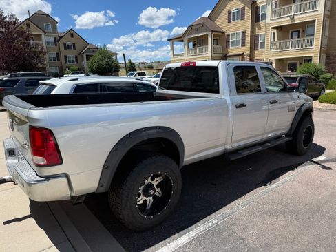 Used 2015 RAM 2500 Tradesman w/ Chrome Appearance Group AWD/4WD image 4