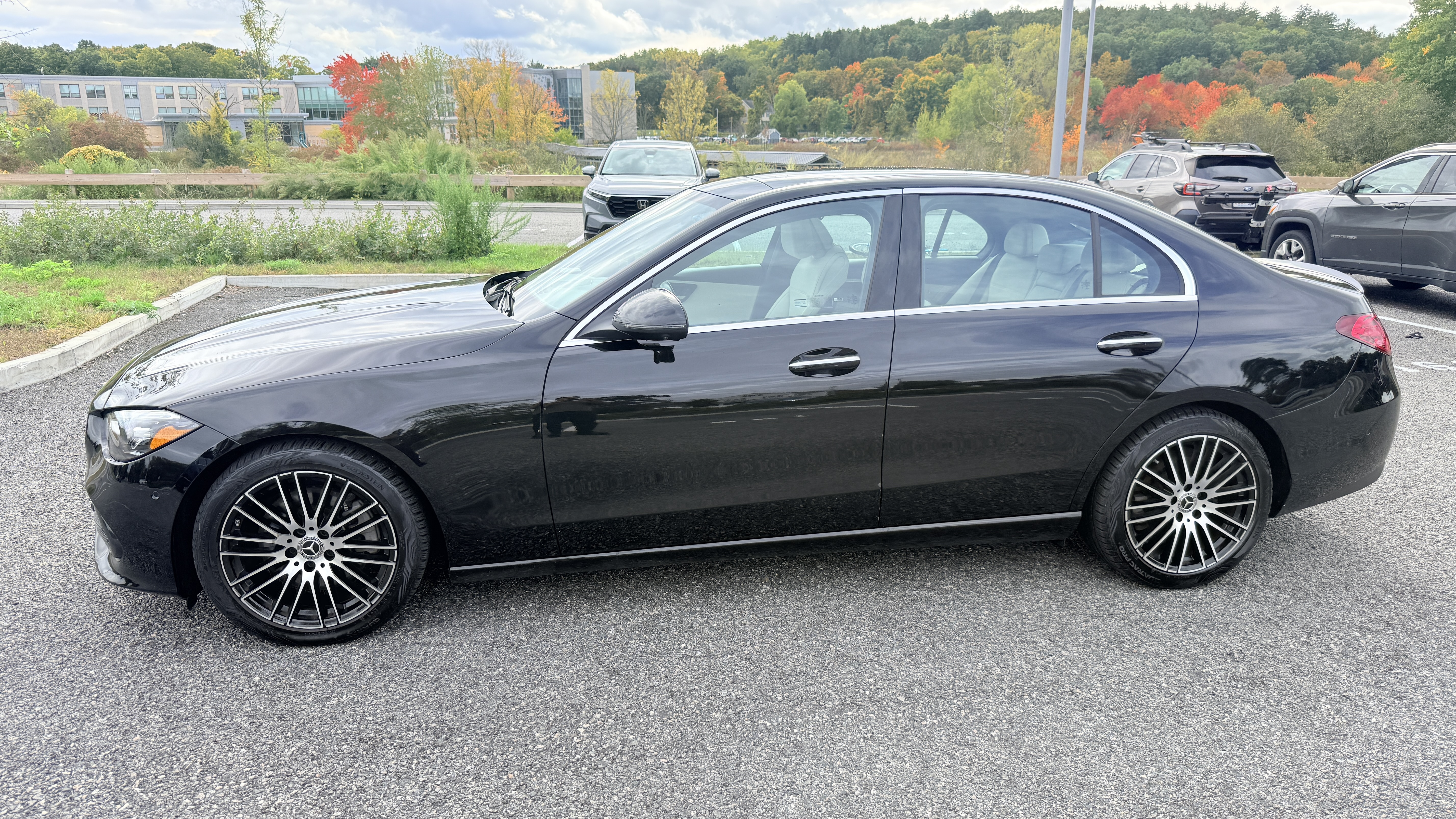 Used 2023 Mercedes-Benz C 300 4MATIC Sedan image 13