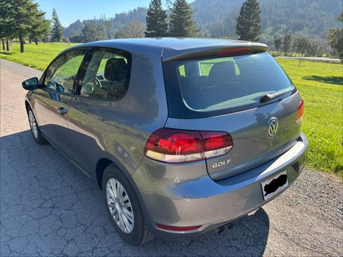 Used 2012 Volkswagen Golf 2-Door image 8
