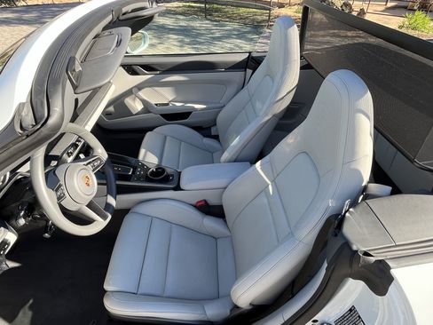 Used 2021 Porsche 911 Carrera S image 27