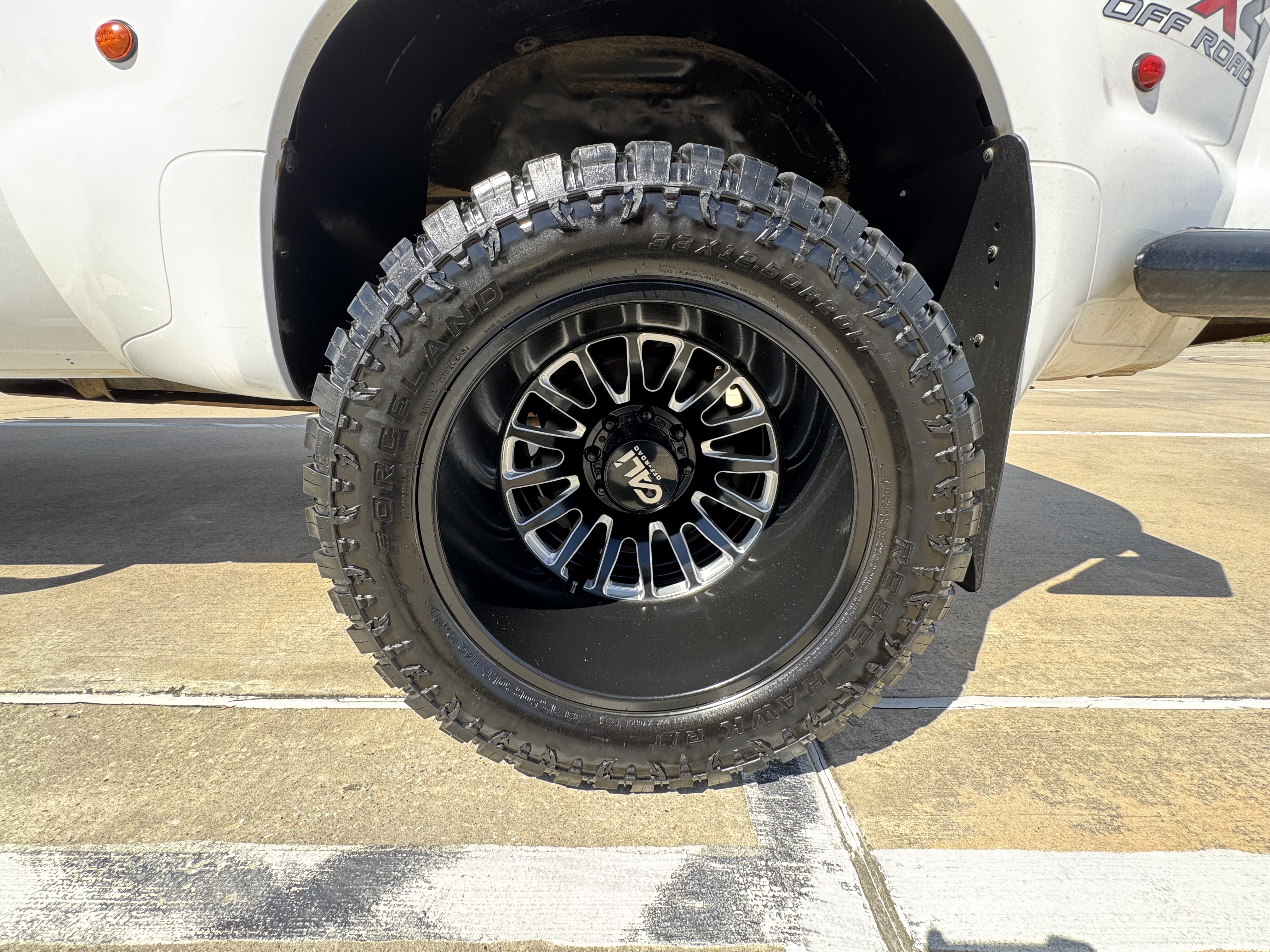 Used 2004 Ford F350 XL AWD/4WD image 9