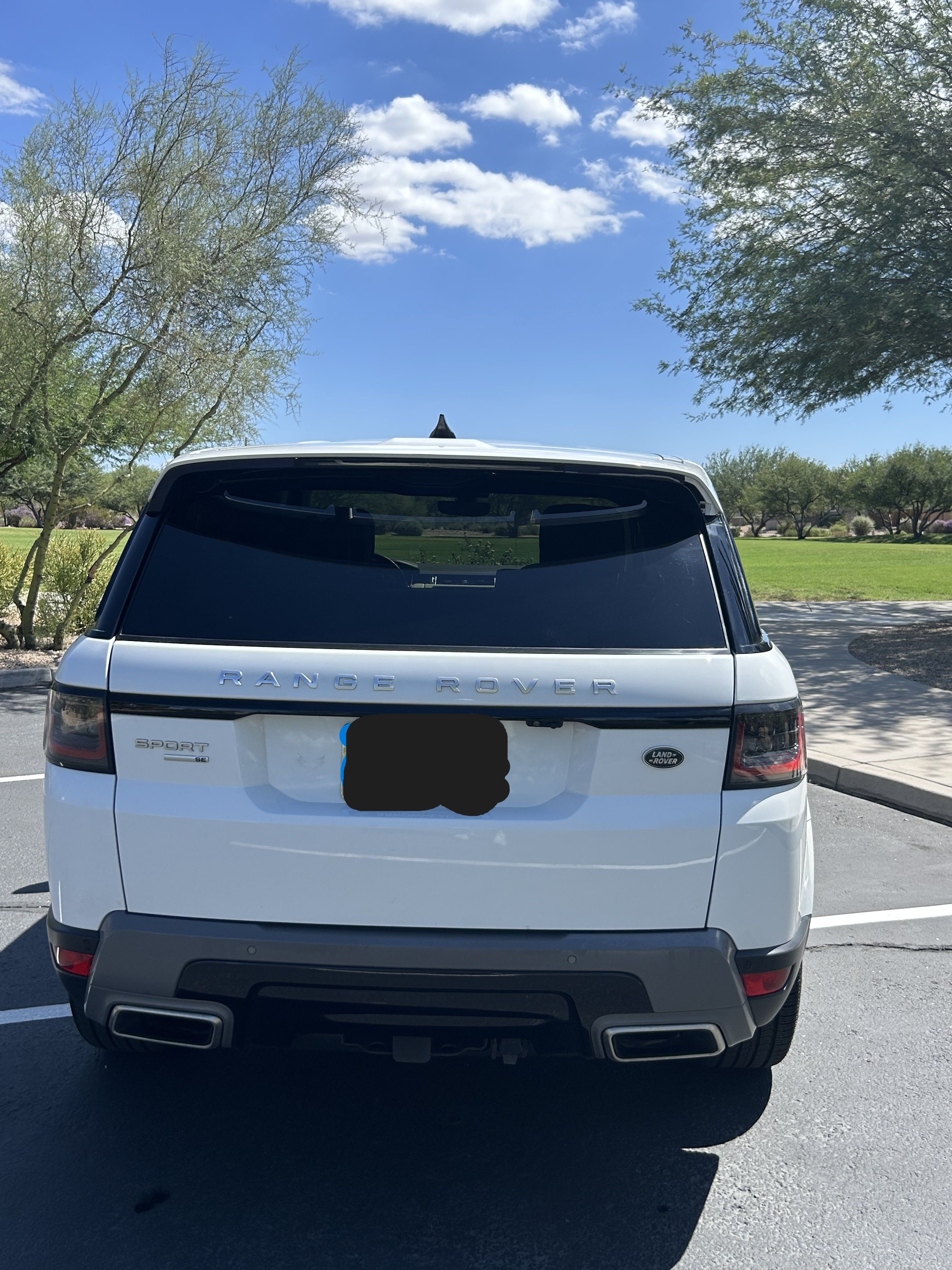 Used 2019 Land Rover Range Rover Sport SE AWD/4WD image 5