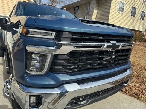 Used 2024 Chevrolet Silverado 3500 LT w/ All Star Edition image 6