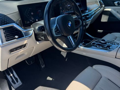 Used 2025 BMW X7 M60i AWD/4WD image 8