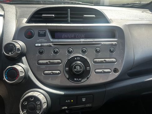 Used 2009 Honda Fit Sport image 11