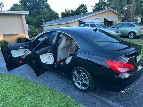Used 2014 Mercedes-Benz CLA 250 image 16